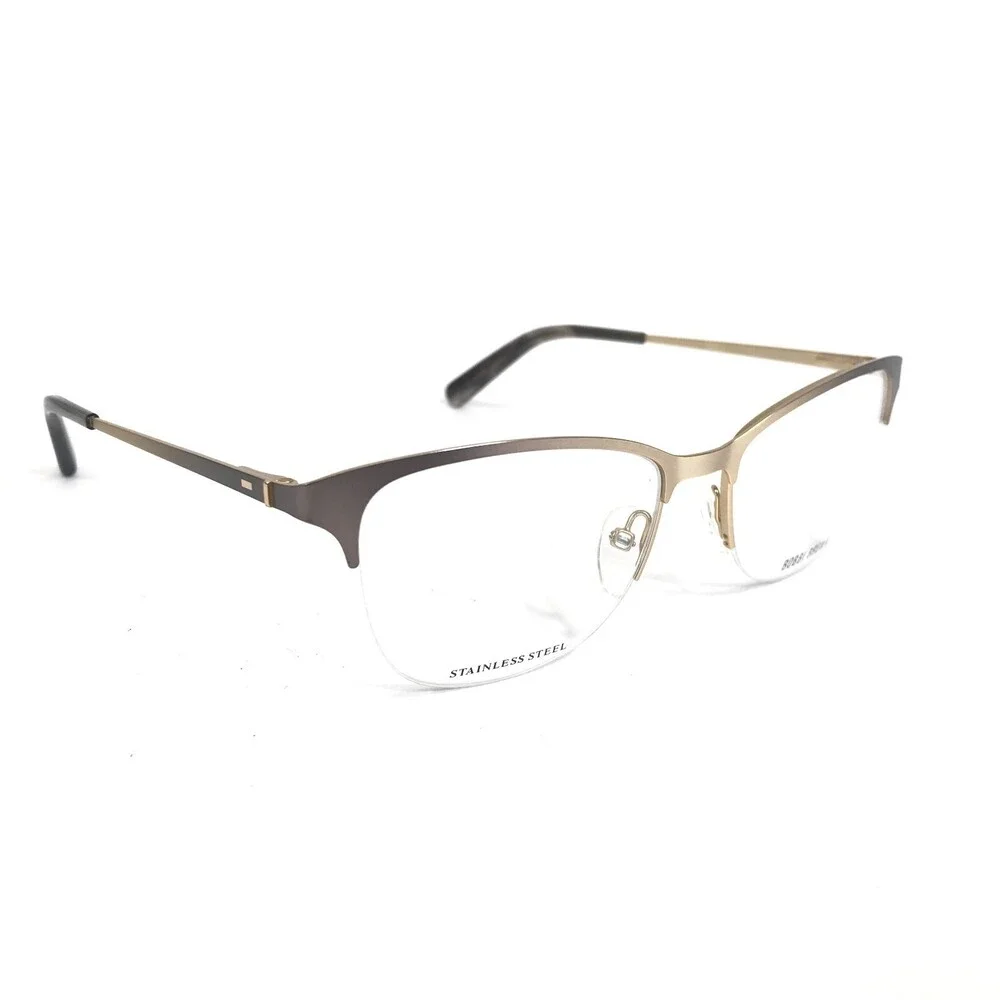 Bobbi Brown demo lenses